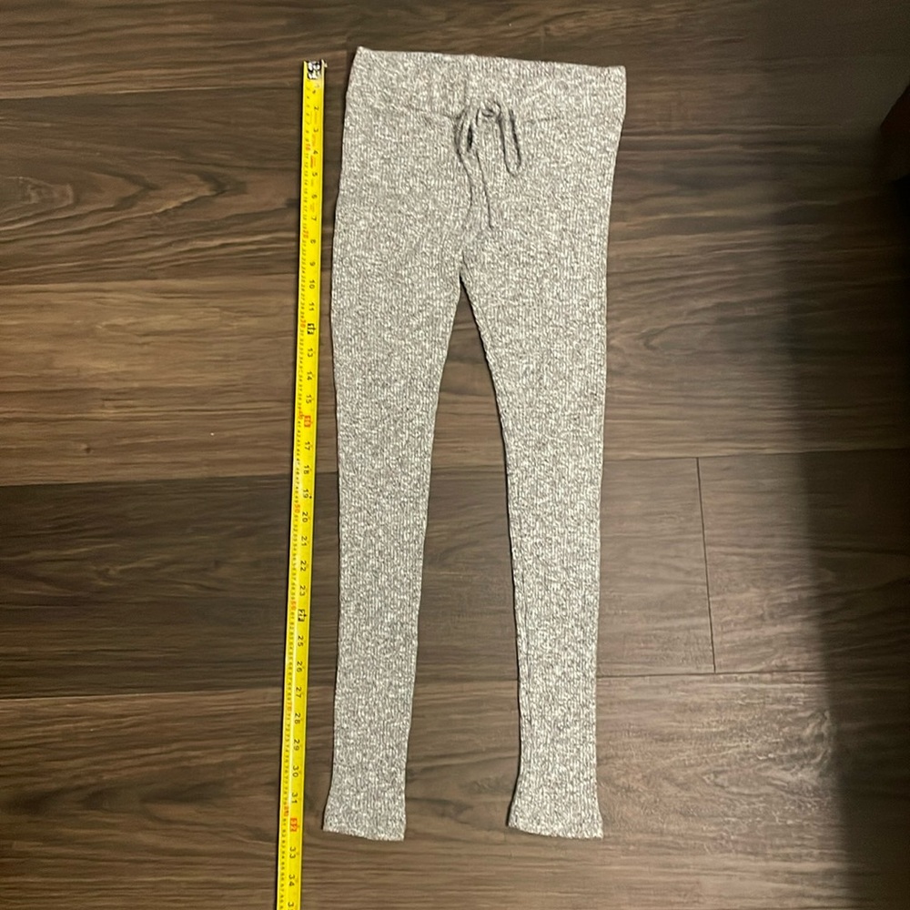 Fashion Nova - Stretchy Leggings - Size Small